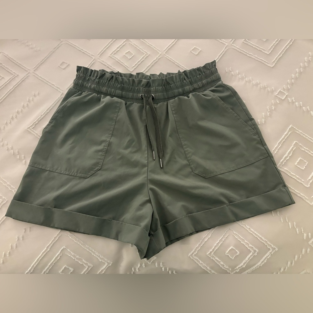 Jockey Women's Drawstring Green Polyester Spandex Casual Shorts